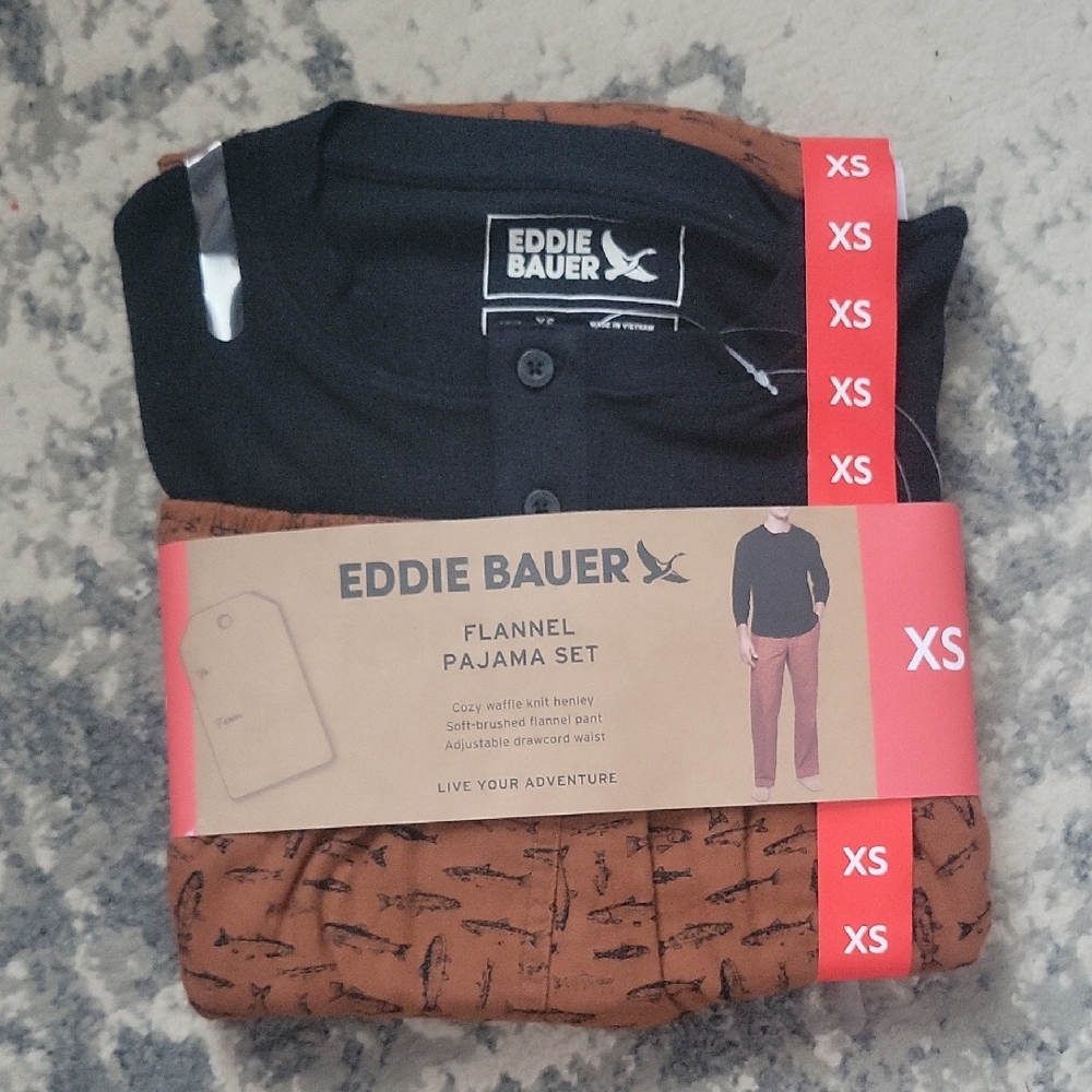 Eddie Bauer Black and Tan Flannel Pajama Set